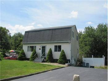 $169,900
Colonial w LOTS of potential in a great neighborhood