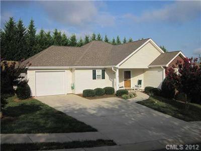 $169,900
Mooresville 2BR 2BA, Immaculate patio home in 55 & over