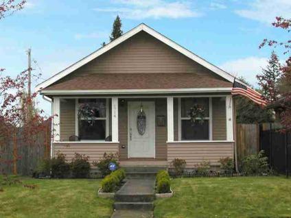 $169,950
Everett Real Estate Home for Sale. $169,950 3bd/1ba. - Barbara Lamoureux of