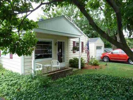 $169,999
Middletown 2BR 1BA, Adorable Cottage Style Ranch across from