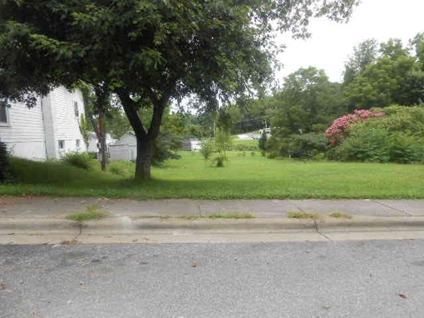 $16,000
Marion, Nice large lot in City limits with water and sewer