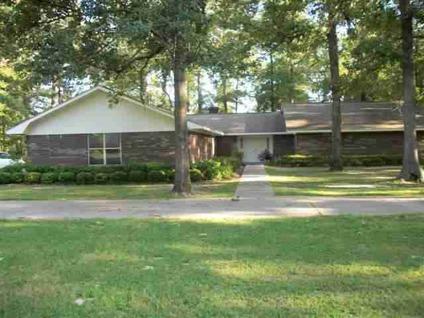 $170,000
Monroe Real Estate Home for Sale. $170,000 3bd/2ba. - Sue Castle of