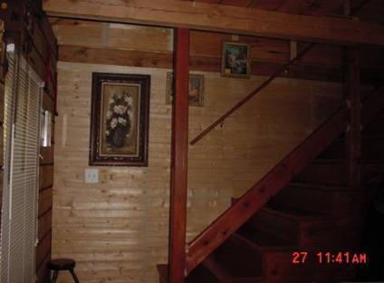 $171,000
Ready To Move Into Log Home Sitting On 3.14 acres