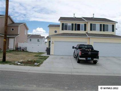 $172,000
Rock Springs 3BR 2.5BA, **1 YEAR HOME WARRANTY!!** Why rent