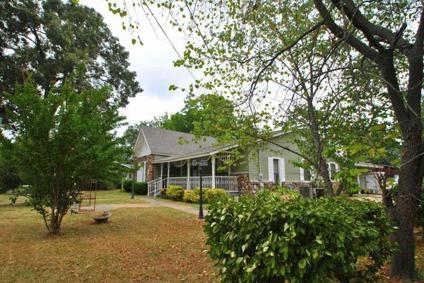 $172,900
LARGE COUNTRY RANCH 5br/4ba 3300SF+/- WORKSHOP w/ heat & air