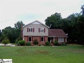 $174,500
Welcome home to this meticulously maintained ...