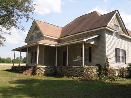 $175,000
1900s Farm House Fully Restored