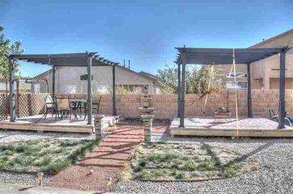 $175,000
Albuquerque 3BR 3BA, WOW!! MUST SEE This Home has it all