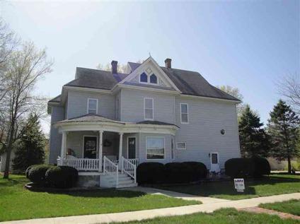 $175,000
Single Family Dwllg, Victorian - Webster City, IA