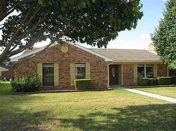$177,500
Coppell Four BR Two BA, This home has room for everything due to