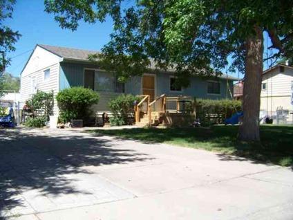 $178,000
Lander, Come take a look at this 4 bedroom 2 bath home with