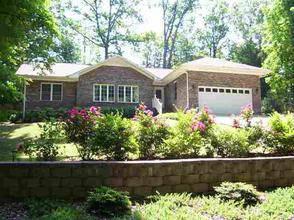 $179,000
Better than new! Peaceful oasis only a few mi...