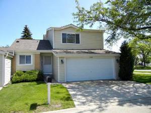 $179,000
Hoffman Estates 3BR 2.5BA, GREAT PRICE FOR OVER 2000 SF IN