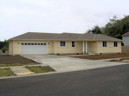 $179,500
Cosmopolis Three BR Two BA, New home on Hill! The perfect