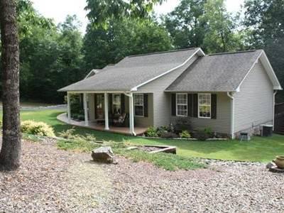 $179,900
Beautiful home in country setting