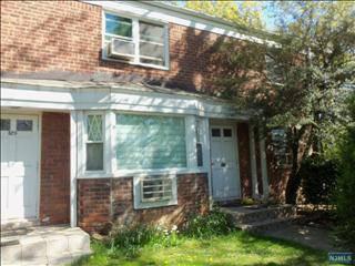 $179,900
Leonia 2BR, AGGRESSIVELY PRICED TO SELL AND CAN BE CLOSED