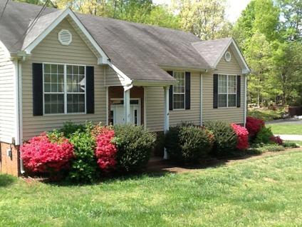 $179,900
Motivated Sellers in Pleasant View, TN