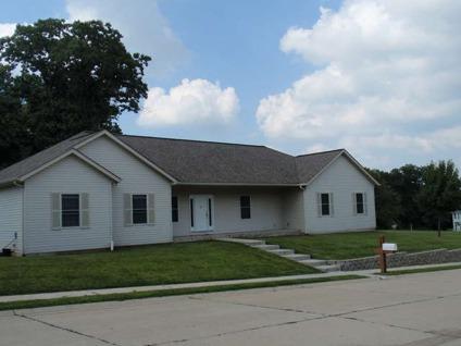 $179,900
Valmeyer, This is a very nice Three BR, 2.5 BA ranch home