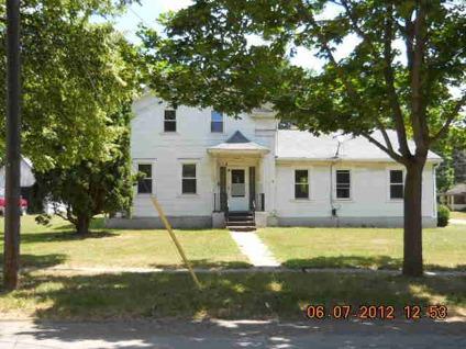 $17,900
Hudson, 3 BEDROOM 1 BATH HOME WITH FORMAL DINING ROOM AND