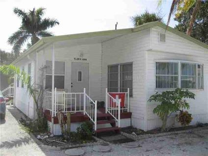 $180,000
Bradenton, This 1 bed 1 bath with 816 Sq Ft of living space