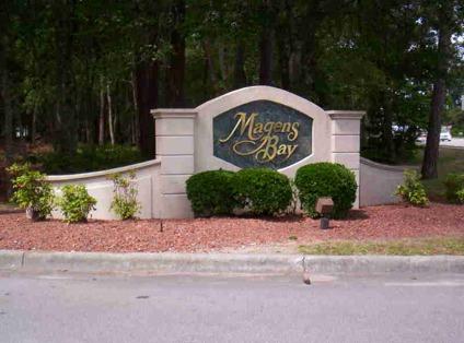 $182,000
Swansboro, Build your dream home here in this popular gated