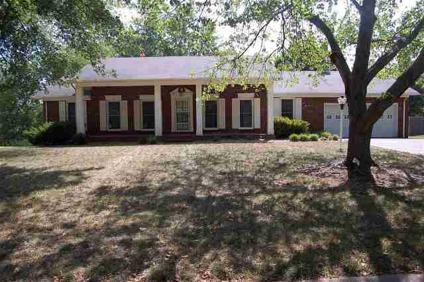 $183,500
Murray, This 3 bedroom, 2 bath home has been updated with