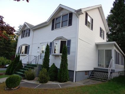 $184,900
Beautiful home in the desirable Robinwood section of Waterbury