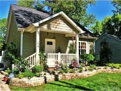 $184,900
Charlotte 2.5BA, MOTIVATED SELLERS! Very Cute
