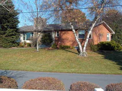 $184,900
Dubois 4BR 1.5BA, Fantastic Ranch conveniently located atop
