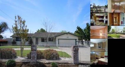 $185,000
Home has Gated Entrance and Separate Workshop!!! 1/2% DOWN, $1000!!!