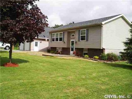 $185,000
Redwood 3BR 2BA, This is the home that you have been waiting