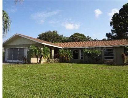 $185,900
Sarasota 3BR 2BA, Move in condition. Large lake front lot.