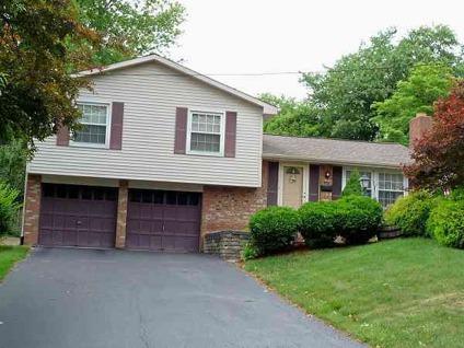 $187,500
Bethel Park, Updated 3 bedroom, 3 bath multi-level in a