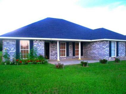 $188,900
Leesville 3BR 2BA, GREAT LOCATION easy drive to DeRidder or