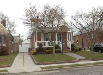 $189,000
Cambria Heights 3BR 2.5BA, Do Not Wait Too Long Won't Last!!