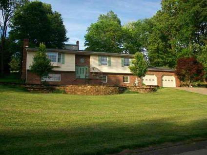 $189,000
Parkersburg 3BR 3BA, Beautifully kept and move-in ready home