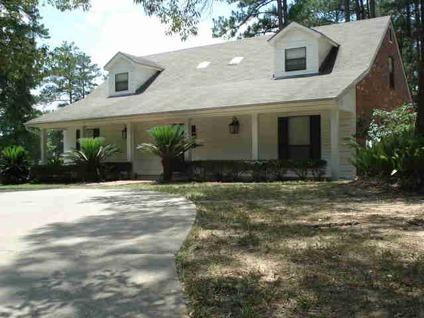 $189,000
Pineville, This acadian sstyle 4 bedroom 2.5 bath home was