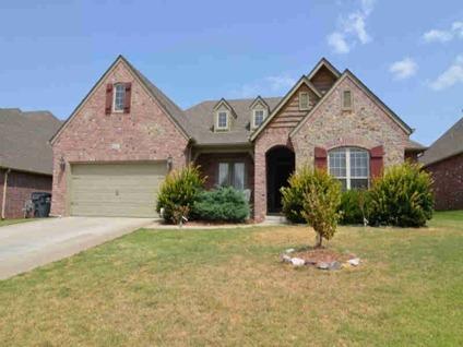 $189,500
Lovely home in Falcon Ridge Estates