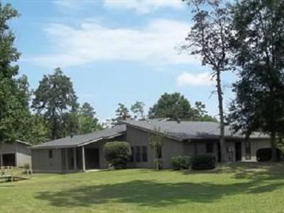 $189,500
Spacious Cedar Home