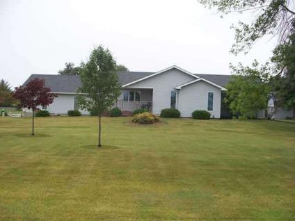 $189,900
Beautiful Setting! Come See This Well Maintained House in the Country That is