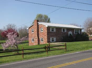 $189,900
Christiansburg 4BR 2.5BA, One-owner home on almost 3/4 acre