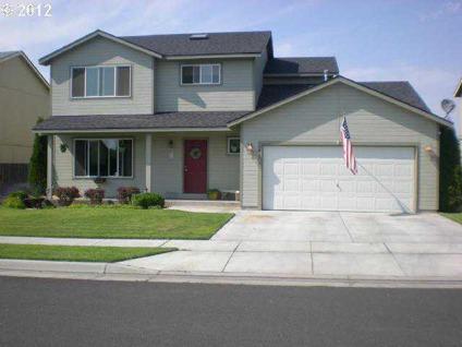 $189,900
Hermiston, Well cared for home with 3 bedrooms