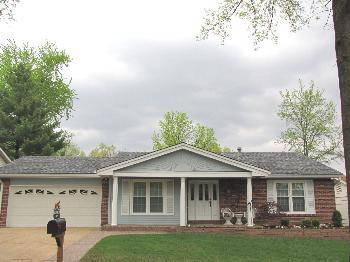 $189,900
St Louis 3BR, Sensational 1-Owner well Maintained 3 BDRM