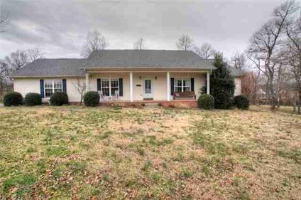 $189,981
Springfield 3BR 2BA, WONDERFUL FAMILY HOME WITH HARDWOODS