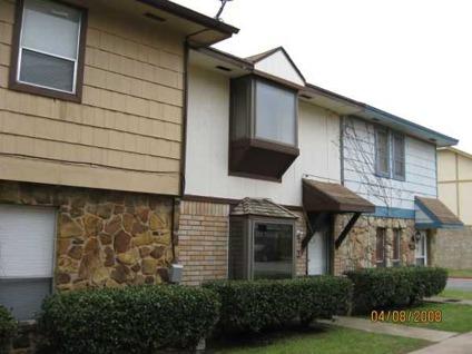 $190,000
GREAT DEAL FOR 7 TOWNHOUSES! MUST SEE TO BELIEVE! (NW Oklahoma City