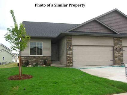 $192,900
North Liberty 3BR 3BA, Main level features vaulted ceilings