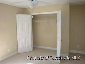 $193,900
Fayetteville, Wonderful 4BD/2.5 BA home.Formal LR/DR.Granite