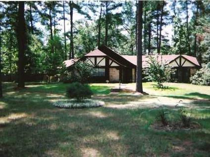 $194,000
Country Living - 3 Miles from Town. Henderson, TX