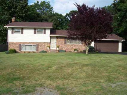 $195,000
Beckley, Nice home in great condition in very convenient