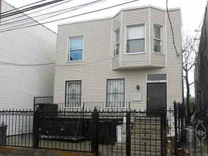 $195,900
Beautiful home with 5 bedrooms and 2 bathrooms in Bronx NY